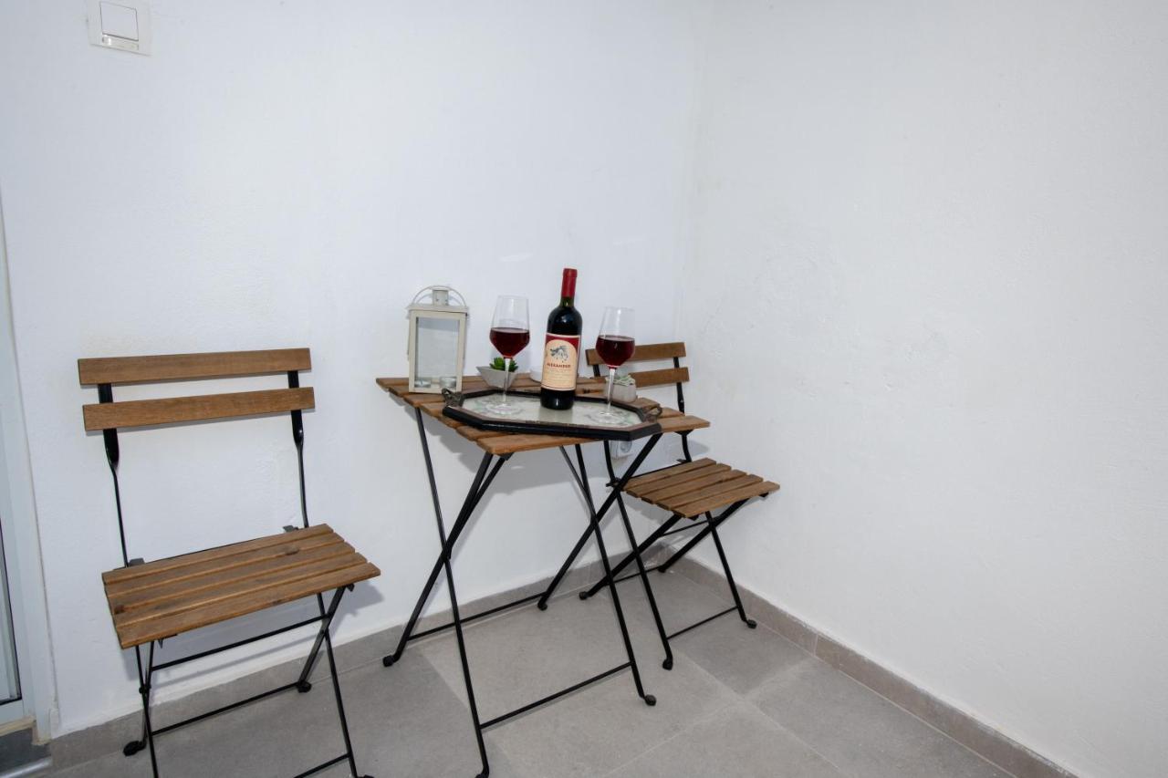 Kamári Sofia'S Apartment מראה חיצוני תמונה